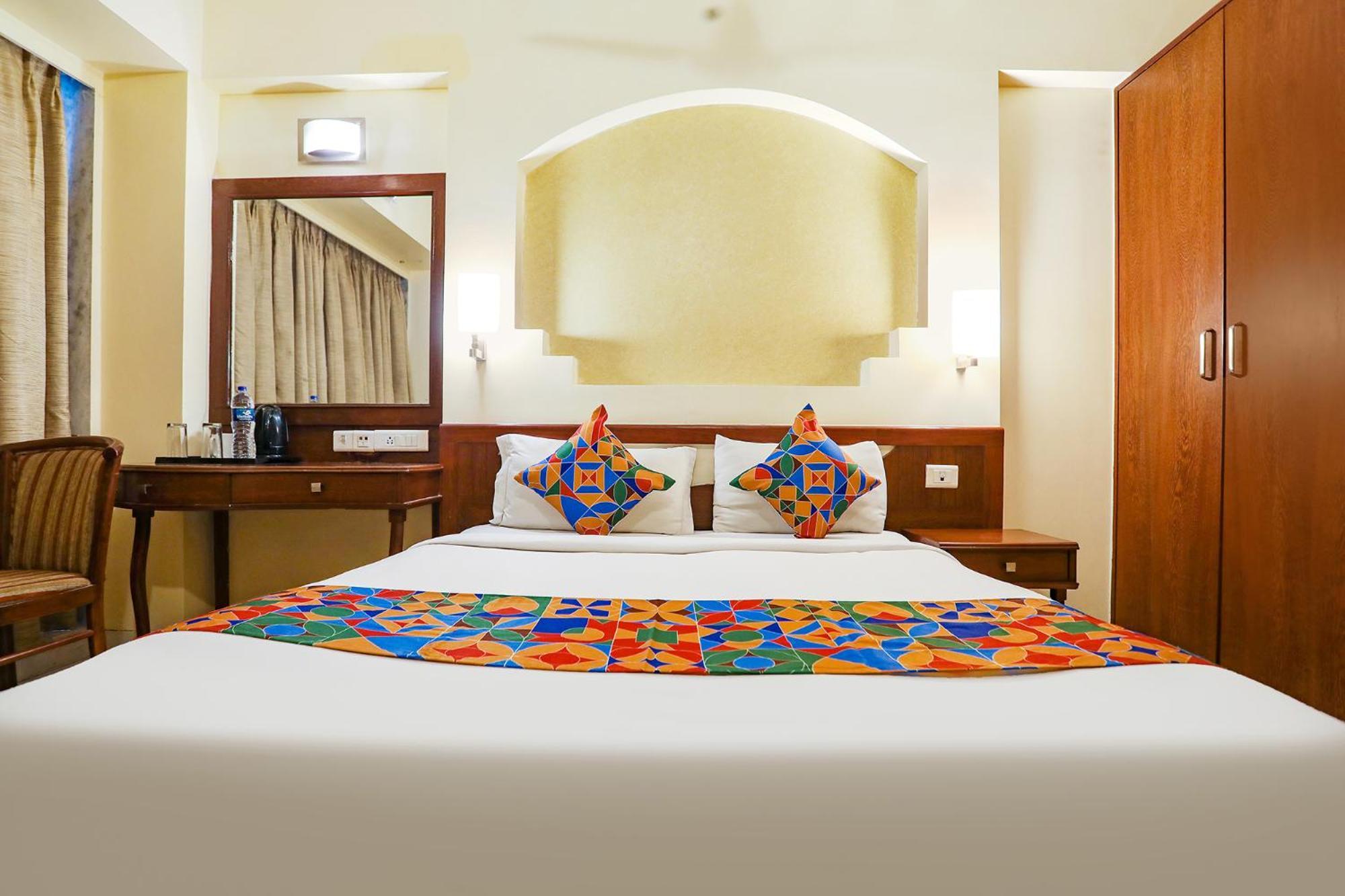 Fabhotel Shubhangan - Nr Bandra Bombay Eksteriør billede